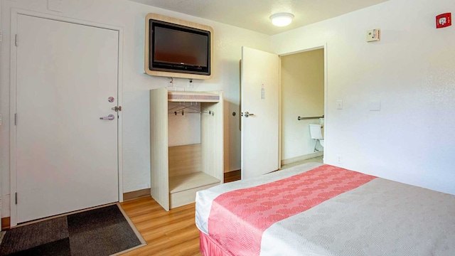 1 Full Bed | ADA/Tub