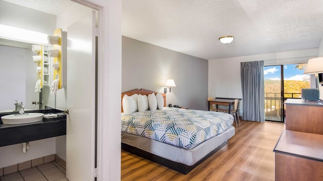 1 King Bed | Mobil Acc Tub Ste Nsmk Kitchen