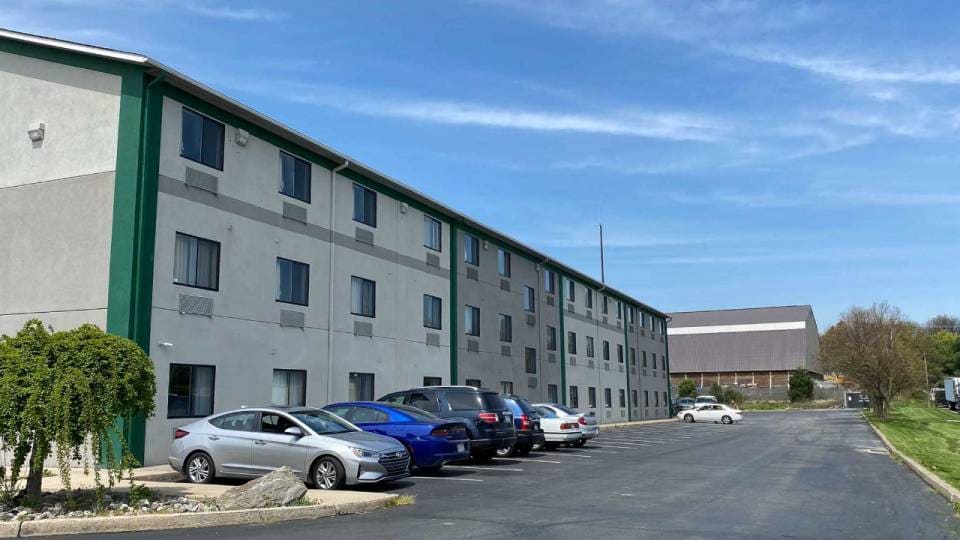 Motel 6 Lancaster, PA, LANCASTER_PN, LANCASTER
