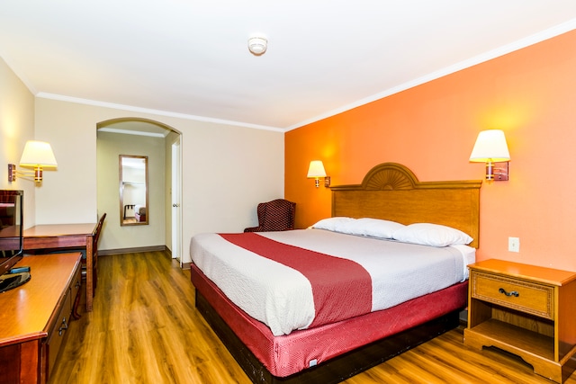 1 King Bed | Mobility Accessible RI Shower Nsmk