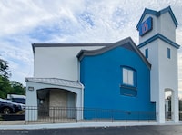 Motel 6 Newark, DE
