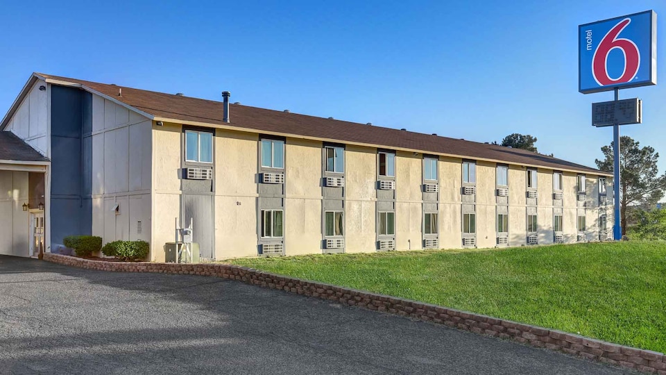 Motel 6 Silver City, NM, C88045, Silver City NM