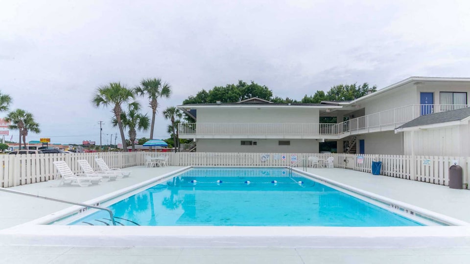 Motel 6 Pensacola, FL - Airport West, C32505, Pensacola FL