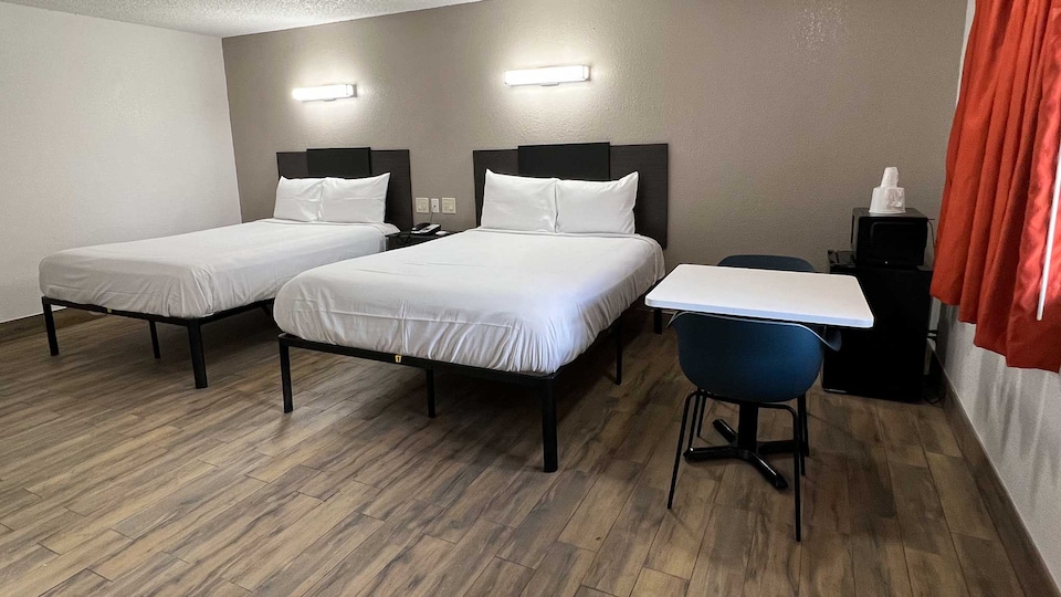 Motel 6 Orange, CA - Anaheim, Orange, Orange