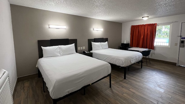 2 Queen Beds | Smoking, Micfridge