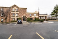 Motel 6 Libertyville, IL