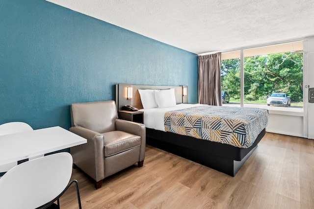 1 King Bed | Mobil Access Tub Nsmk Kitchen