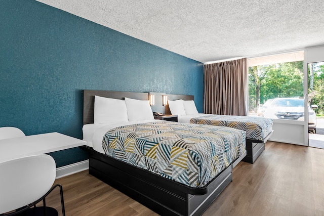 2 Full Beds | Non-Smoking, Kitchen