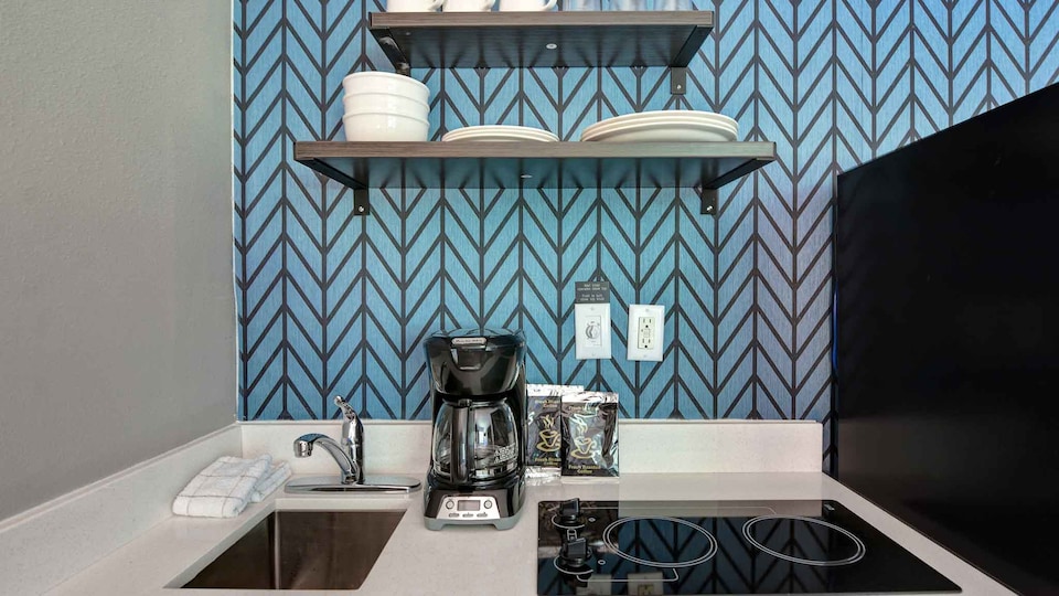 Studio 6 Extended Stay - Jacksonville, FL - Baymeadows, C32234, Jacksonville