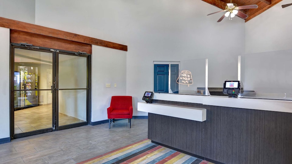 Studio 6 Extended Stay - Jacksonville, FL - Baymeadows, C32234, Jacksonville