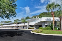 Studio 6 Extended Stay - Jacksonville, FL - Baymeadows