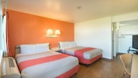 Motel 6 Pendleton, OR