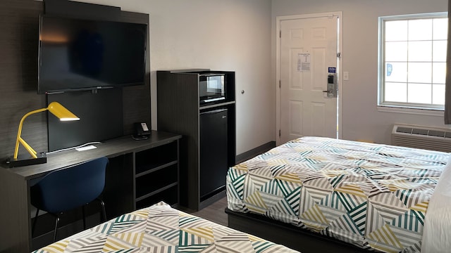 2 Full Beds | Non-Smoking, Micfridge