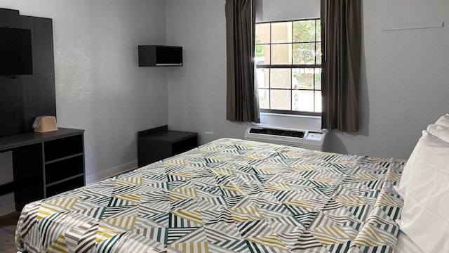 1 King Bed | Smoking, Kitchen