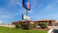 Motel 6 Marion, IL
