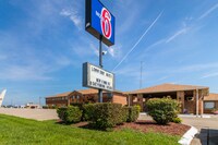 Motel 6 Marion, IL