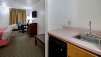 Motel 6 Marion, IL
