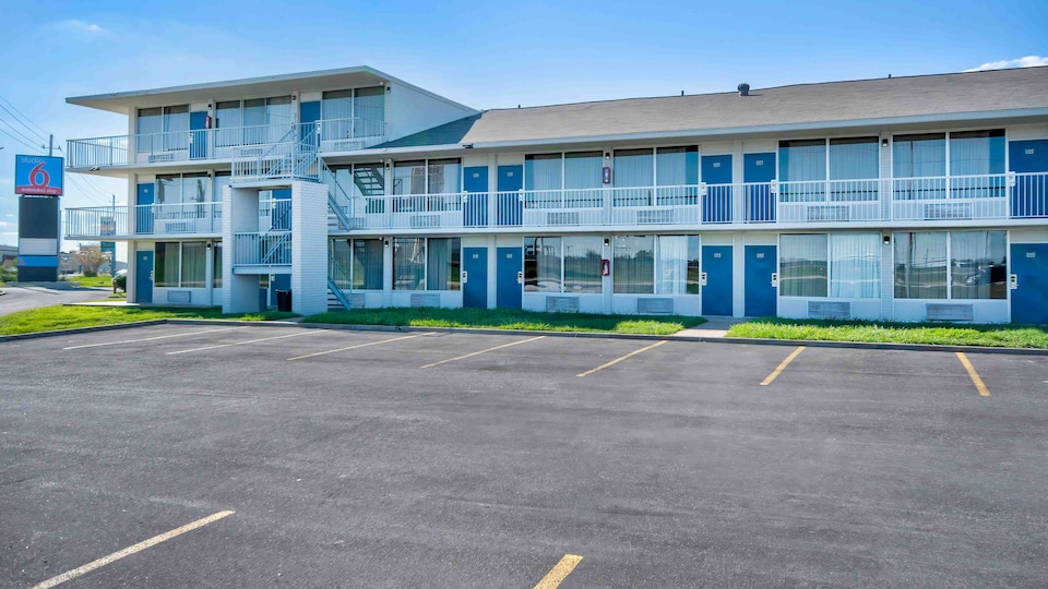 Studio 6 Rosenberg, TX, C77423, Rosenberg TX