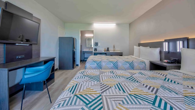 2 Full Beds | Non-Smoking, Kitchen