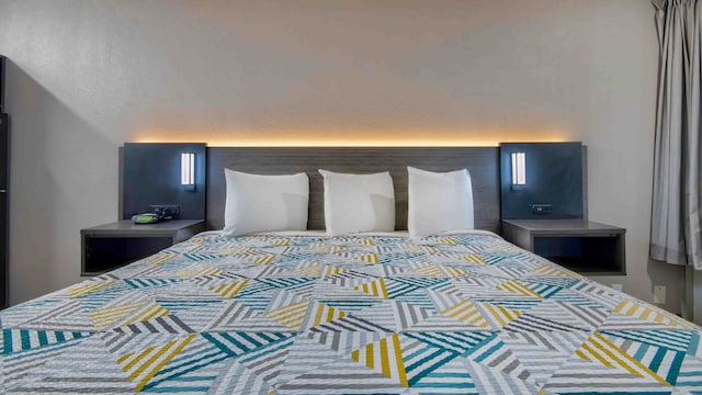 1 King Bed | Smoking, Kitchen