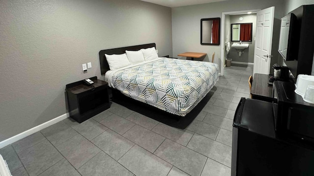 1 King Bed | Mob Acc RI Shwr Nsmk Micfridg