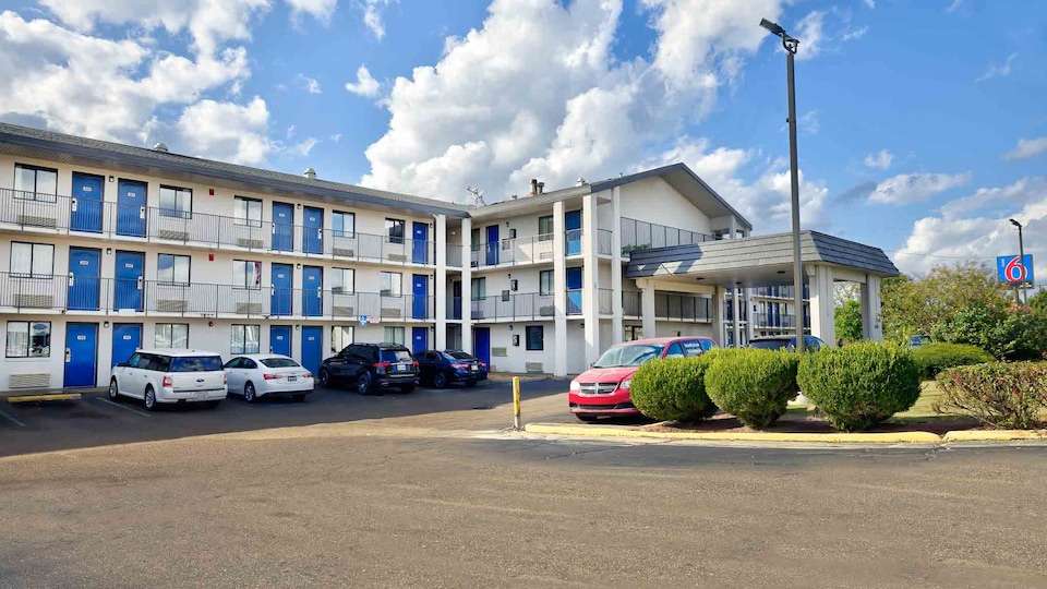 Motel 6 Jackson, MS, C39046, Jackson