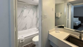 Studio 6 Phoenix, AZ - Midtown