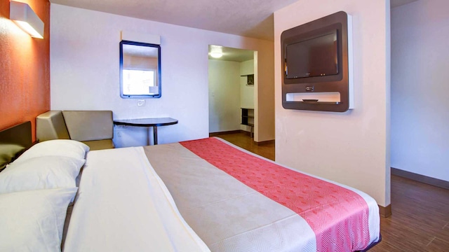 1 King Bed | Mobility Accessible Tub, Nsmk