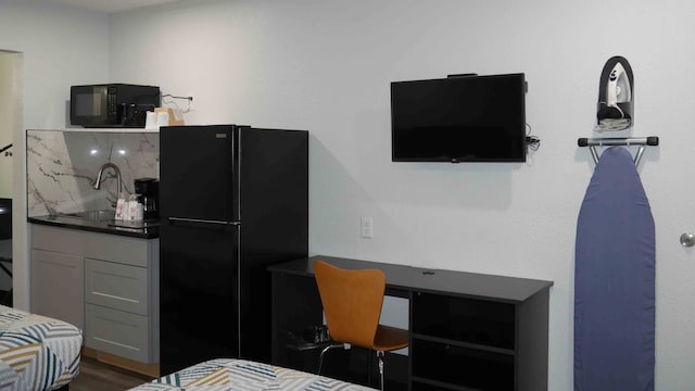 2 Queen Beds | Non-Smoking, Kitchen