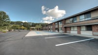Motel 6 Branford, CT - New Haven