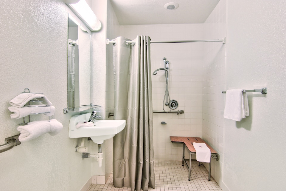 Motel 6 Sacramento, CA – South Sacramento & Elk Grove, C95632, Sacramento CA