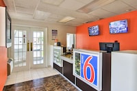 Motel 6 Sacramento, CA – South Sacramento & Elk Grove