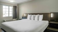 Motel 6 San Antonio, TX – I-35 North Corridor