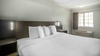 Motel 6 San Antonio, TX – I-35 North Corridor