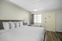 Motel 6 San Antonio, TX – I-35 North Corridor