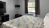 Motel 6 Nashua, NH - South