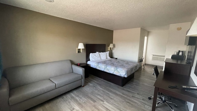 1 Queen Bed | Non-Smoking, Micfridge, Sofa-Bed