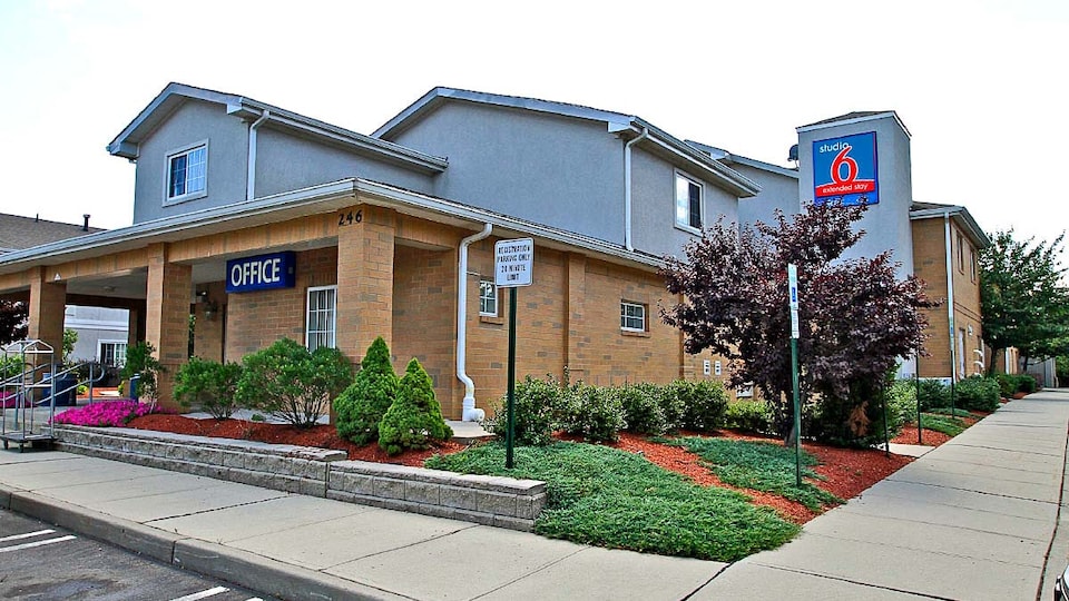 Studio 6 East Brunswick, NJ - NYC Area, East Brunswick, East Brunswick