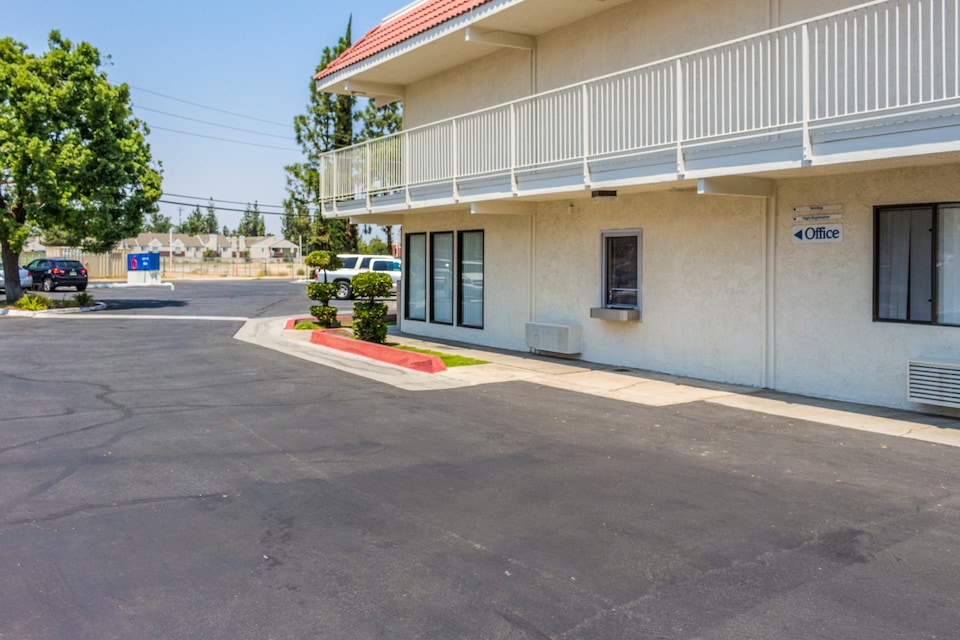 Motel 6 Bakersfield, CA - Convention Center,  Bakersfield, CA, Bakersfield