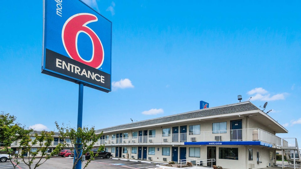 Motel 6 Irving, TX - Dallas, Irving, Irving