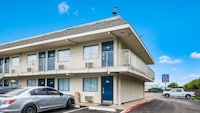 Motel 6 Irving, TX - Dallas