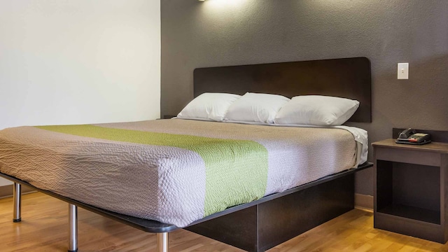 1 KING BED | SMOKING, KITCHEN