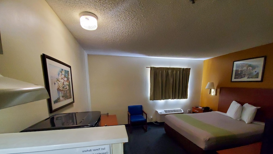 Studio 6 Extended Stay - Richmond, VA - I-64 West, C23227, Richmond VA