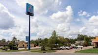 Motel 6 Lufkin, TX