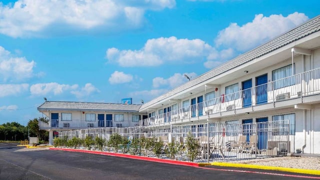 Motel 6 Fort Worth, TX - East, C76103, Fort Worth TX