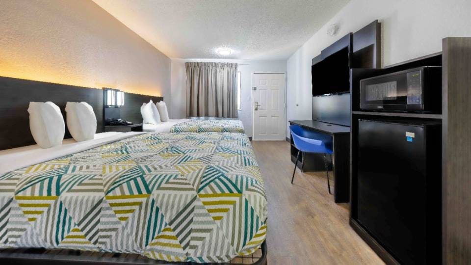 2 Full Beds | Non-Smoking