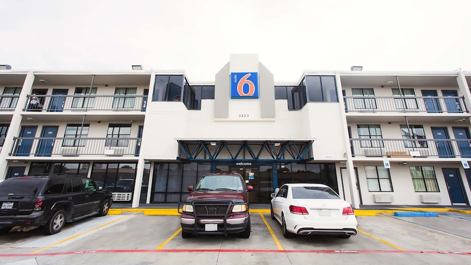 Motel 6 Houston, TX - Medical Center/NRG Stadium, C77025, Houston