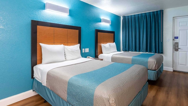 2 Full Beds | Smoking