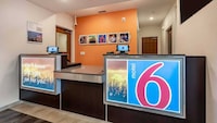 Motel 6 Mankato, MN