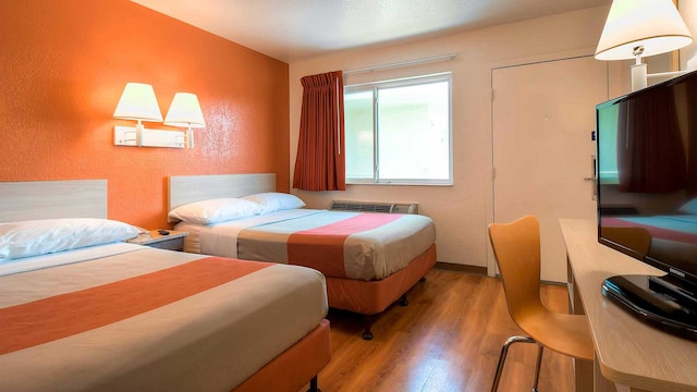 2 Full Beds | Mini Fridge